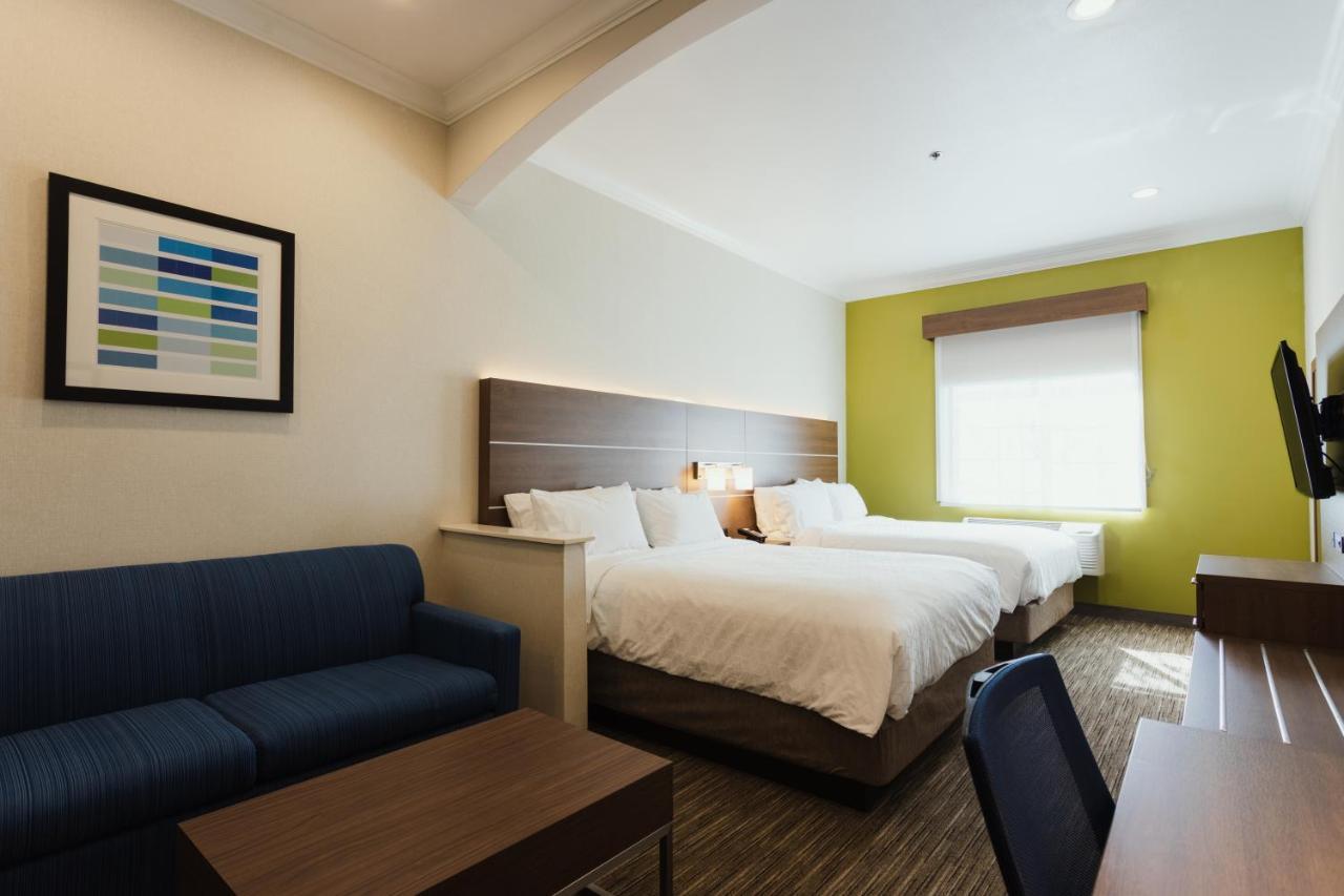 Holiday Inn Express Davis-University Area By Ihg Exterior photo