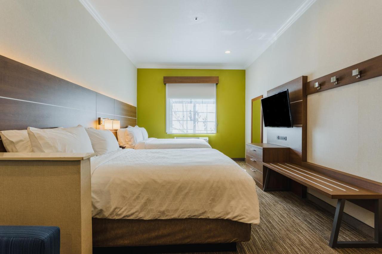 Holiday Inn Express Davis-University Area By Ihg Exterior photo