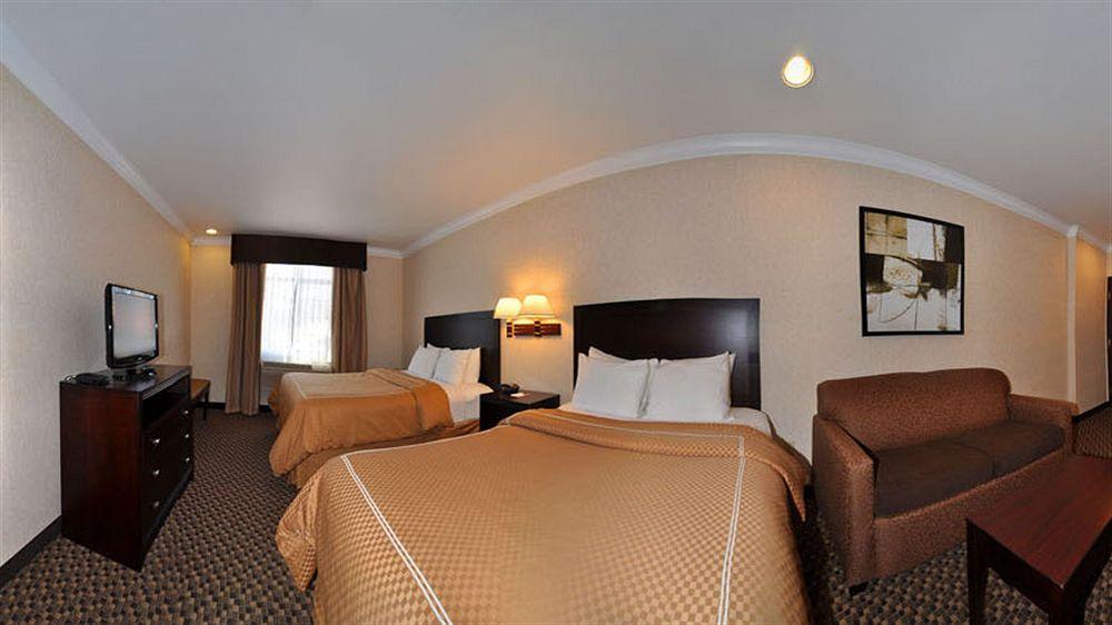 Holiday Inn Express Davis-University Area By Ihg Exterior photo