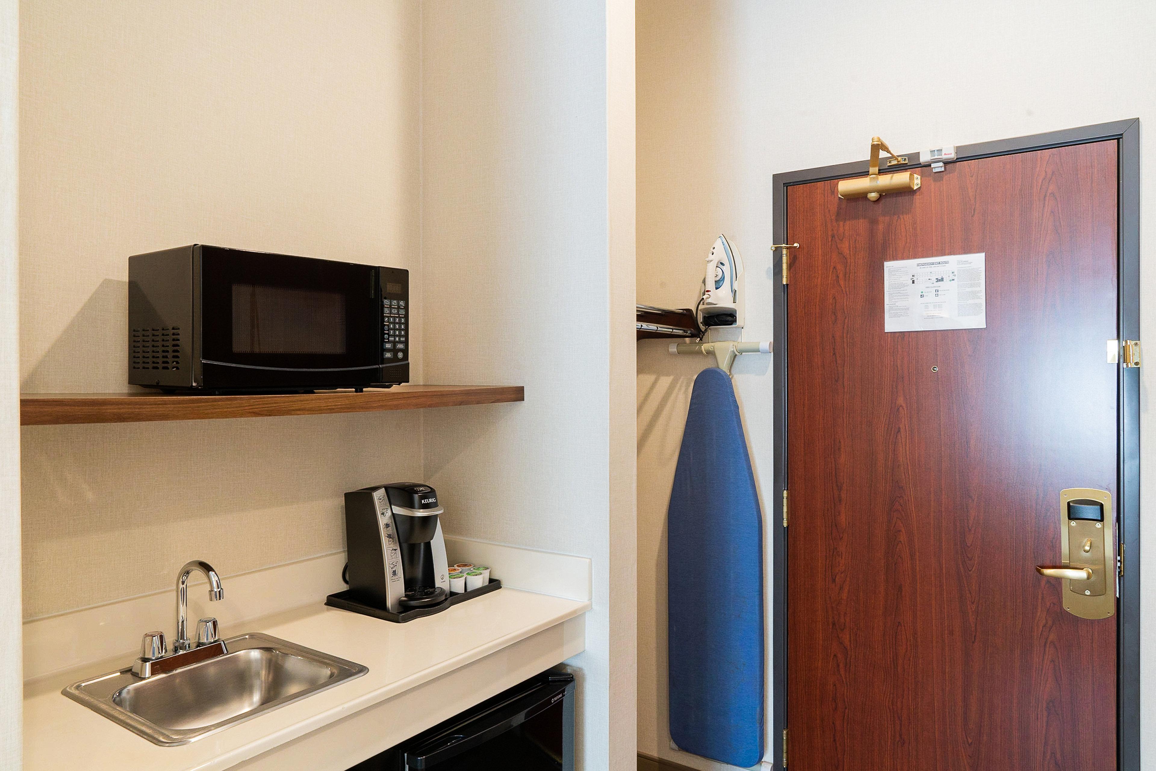 Holiday Inn Express Davis-University Area By Ihg Exterior photo
