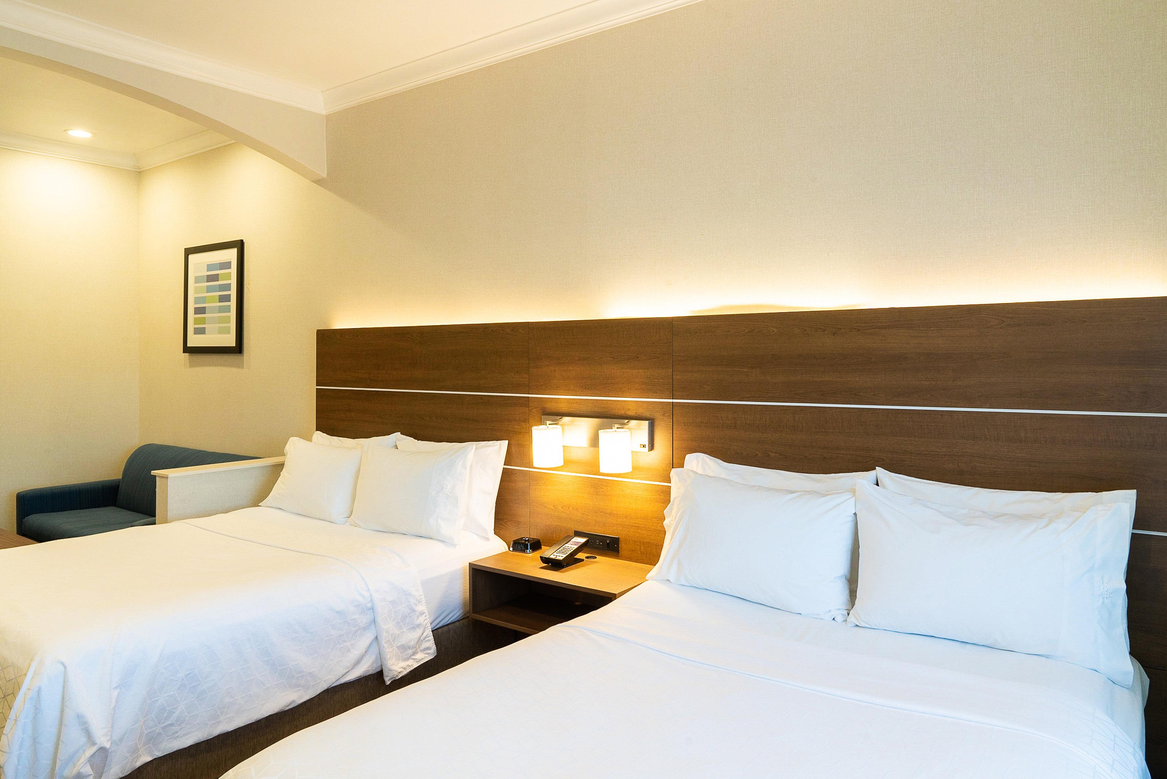 Holiday Inn Express Davis-University Area By Ihg Exterior photo