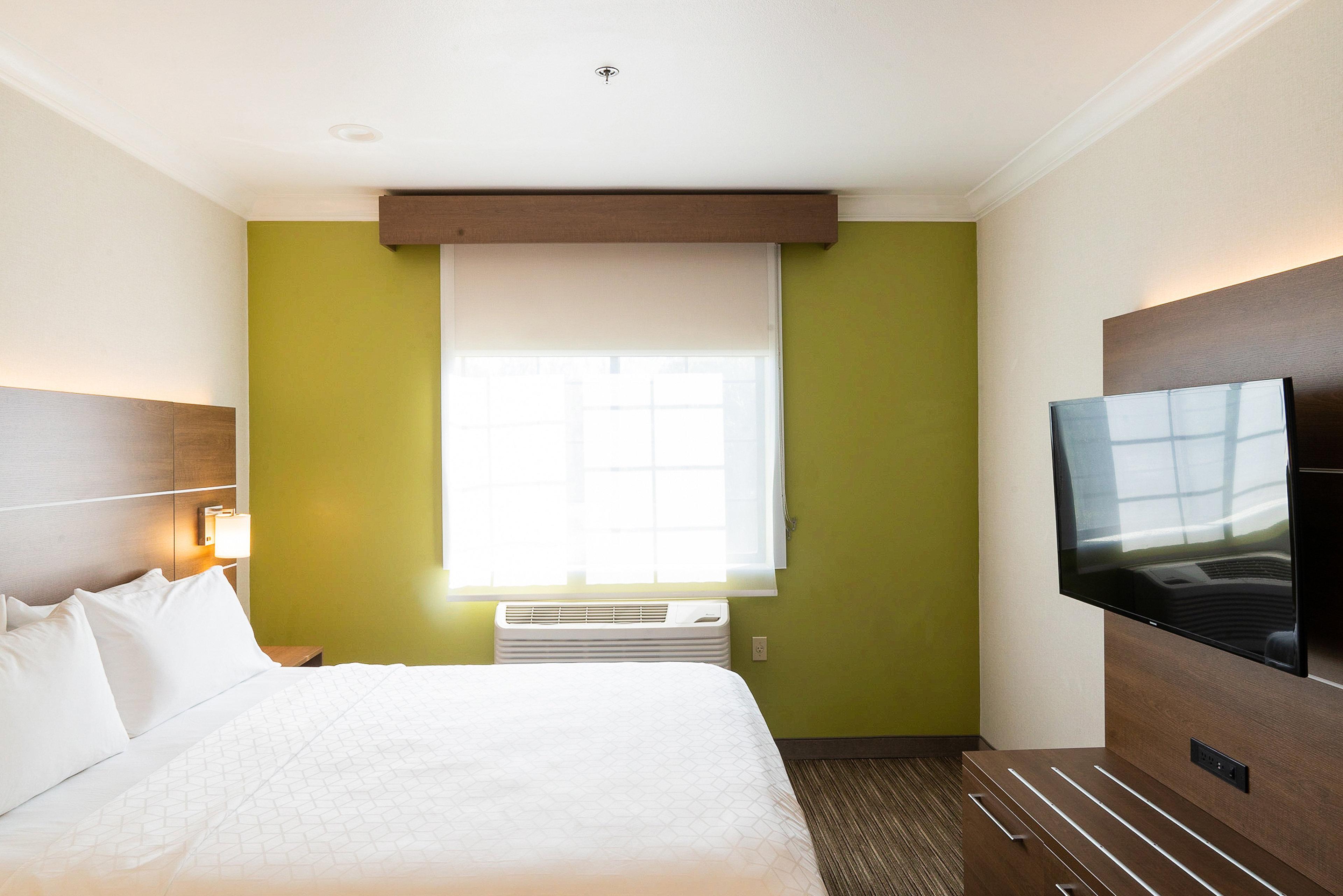 Holiday Inn Express Davis-University Area By Ihg Exterior photo